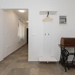 St Nikola Holiday home