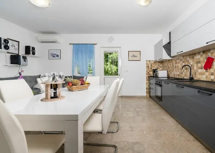 Vikendica St Nikola Ruzici (Sveta Nedelja)