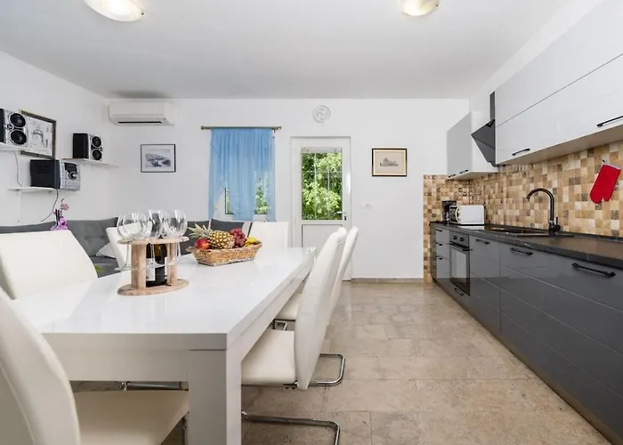 St Nikola * Ruzici (Sveta Nedelja)