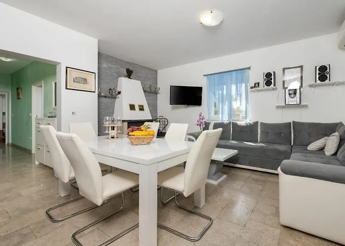 St Nikola * Ruzici (Sveta Nedelja)